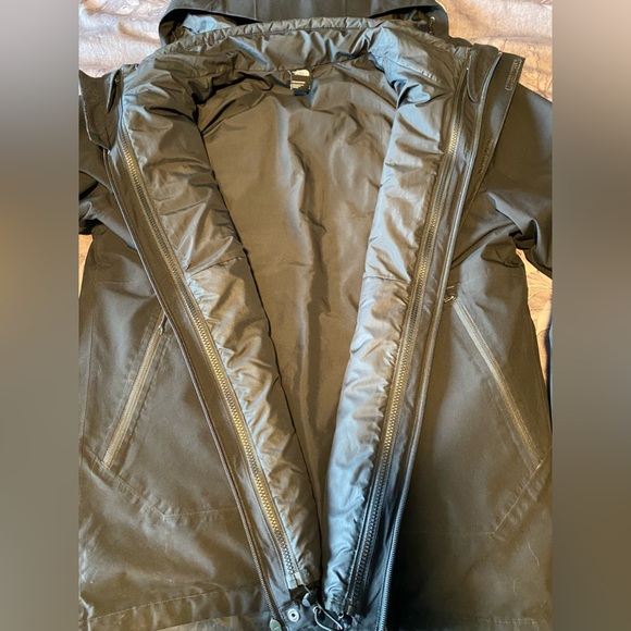 Mens North Face Jacket - Picture 3 of 6